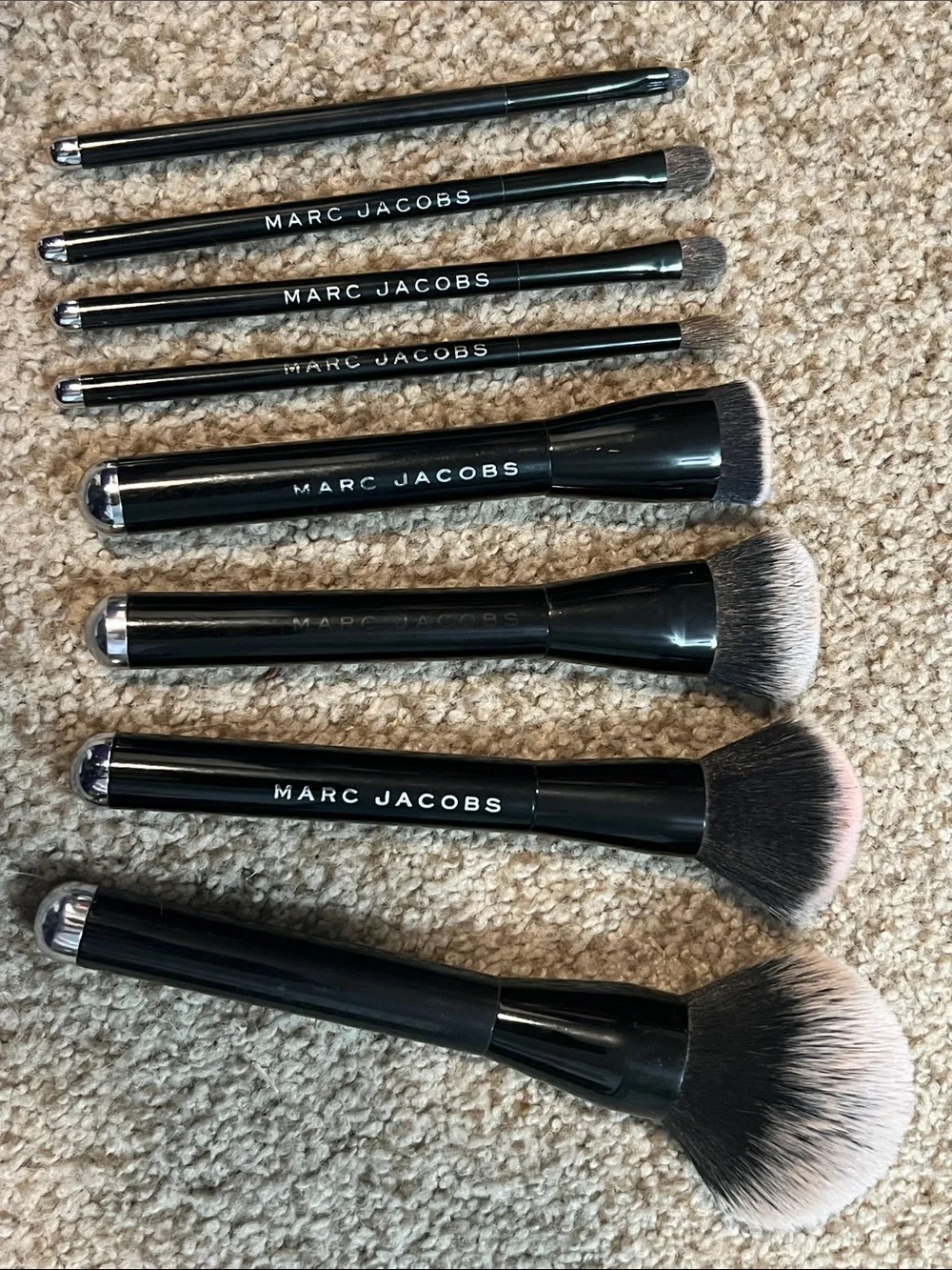 ❤️ MARC JACOBS Huge Lot of 8 Face & Eyeshadow Makeup Brushes DISCONTINUED L👀K ❤️